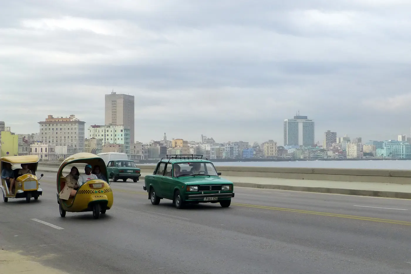 Vue lumineuse de Cuba / La Havane