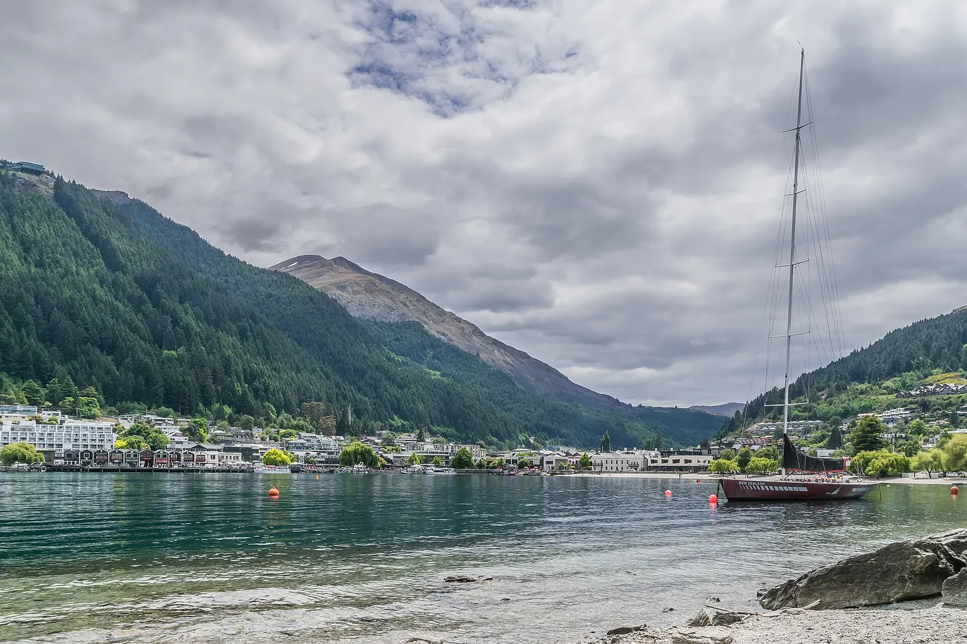 New Zealand / Queenstown seen in daylight