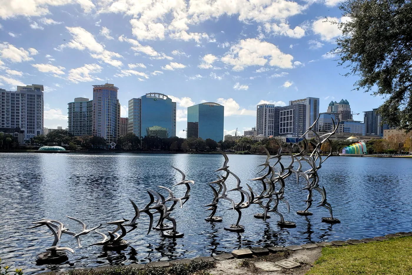 Vue lumineuse de Orlando et ses parcs